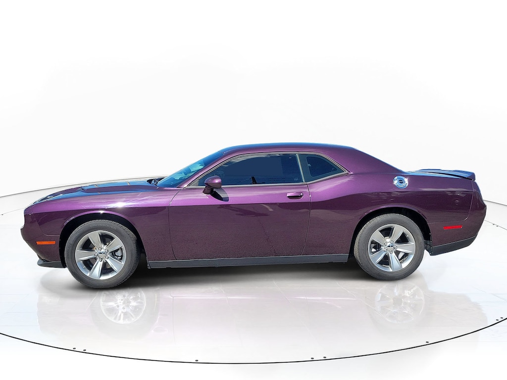 Used 2022 Dodge Challenger SXT SXT RWD