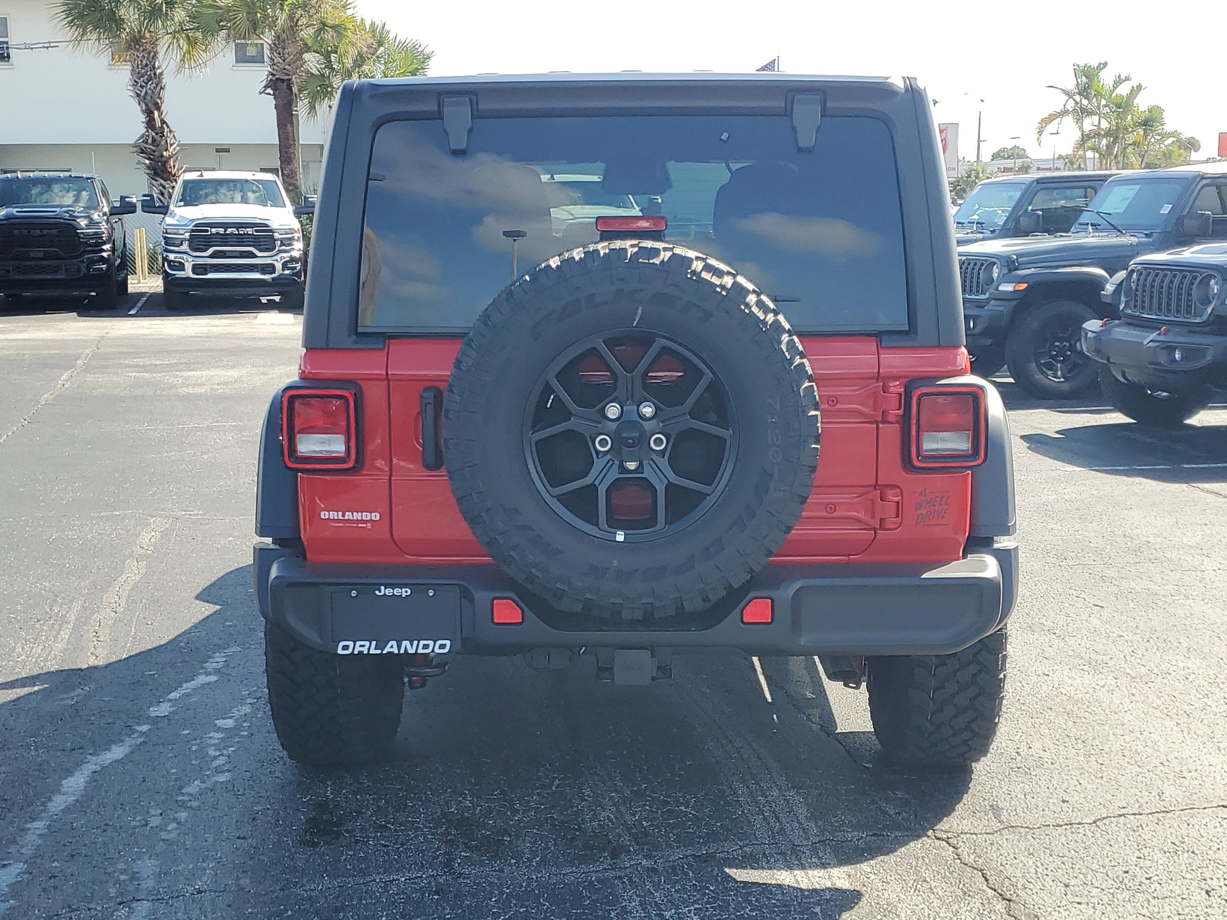2026 Jeep Wrangler 4-Door Willys - Photo 6