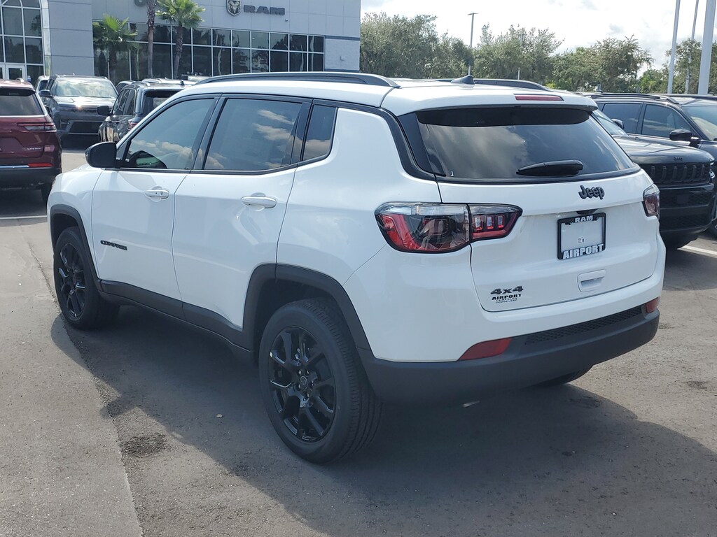 New 2026 Jeep Compass Latitude Sport Utility