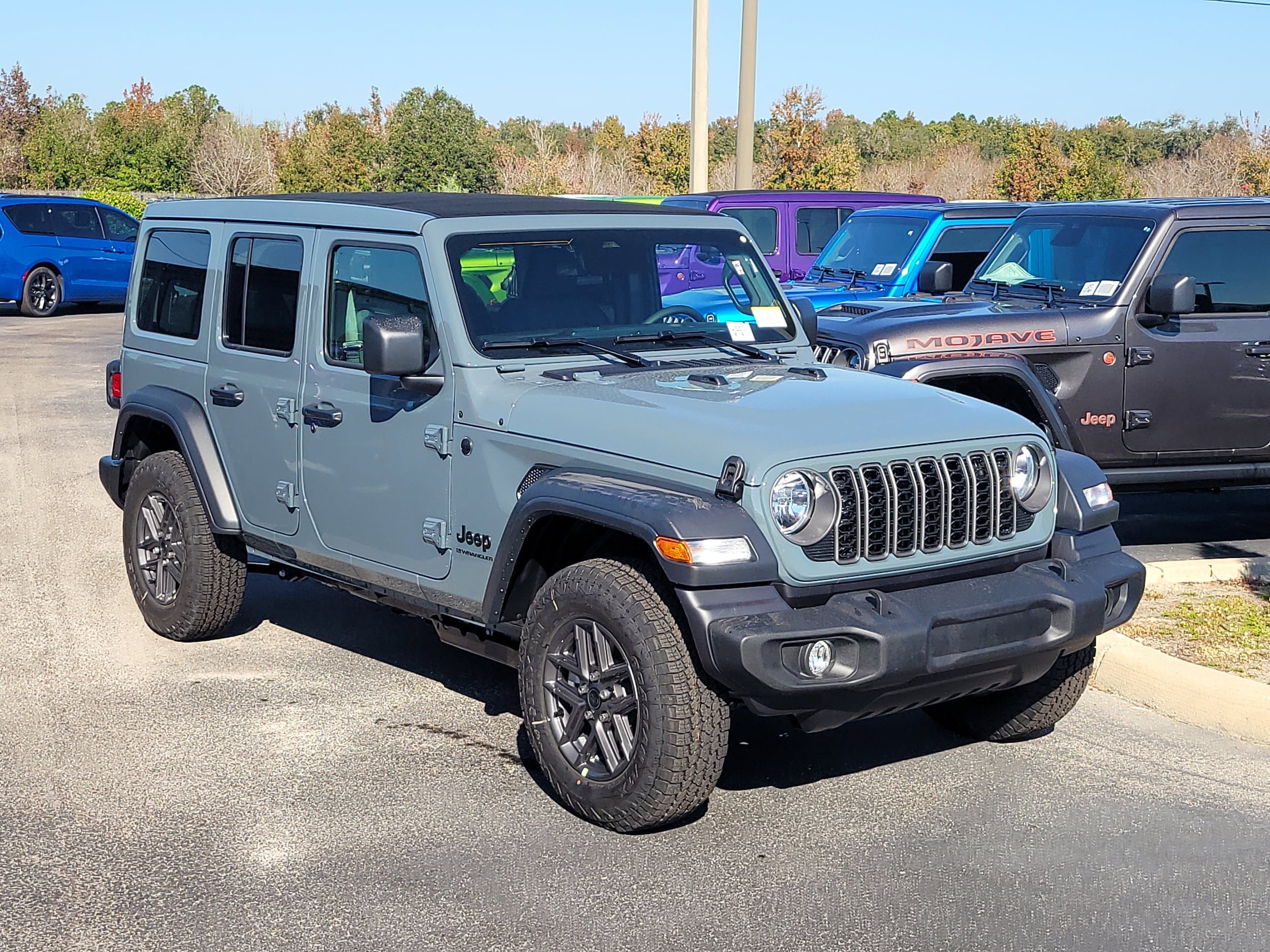 2026 Jeep Wrangler 4-Door Sport S's photo