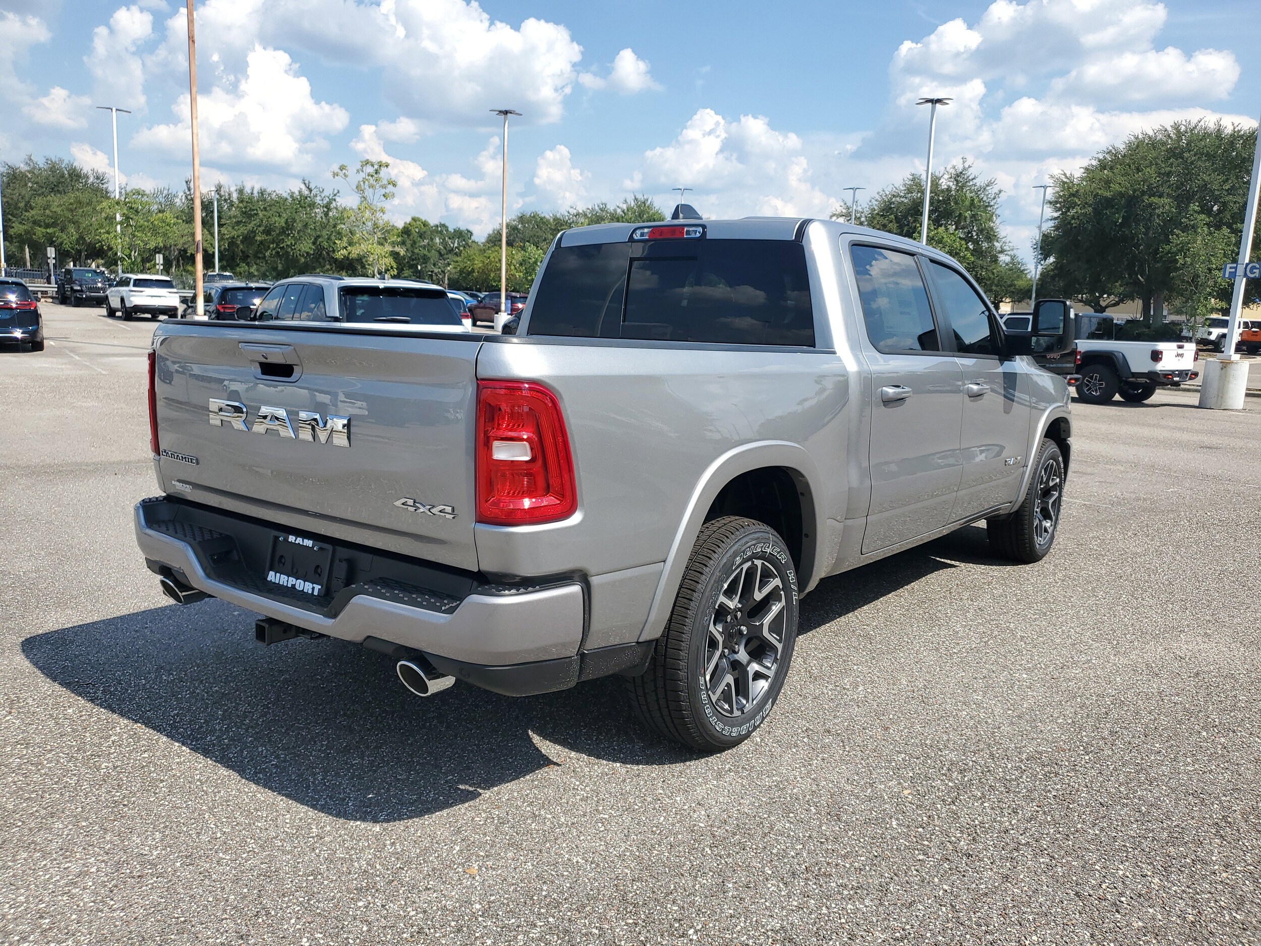 2026 Ram 1500 Laramie photo 4