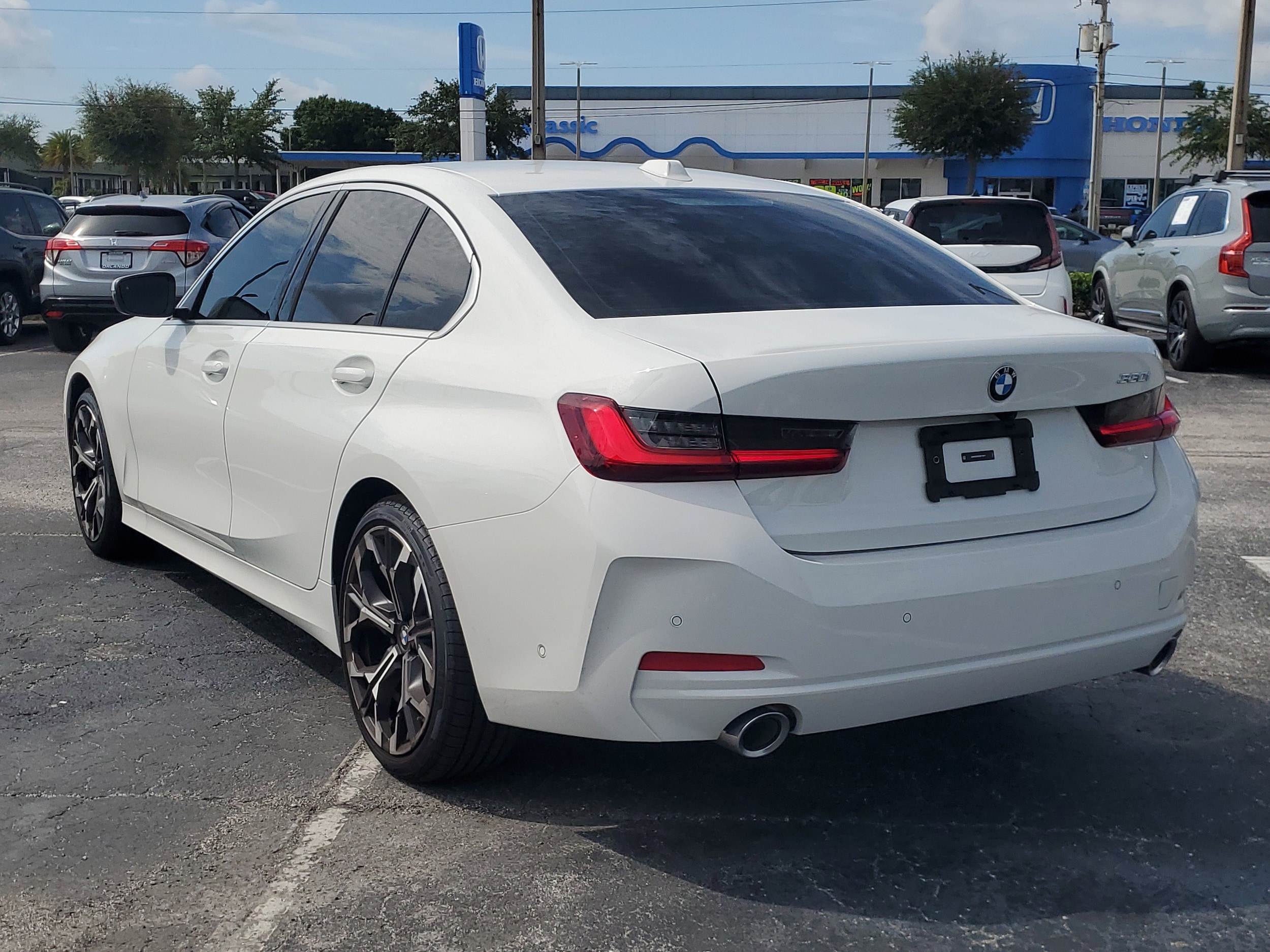 2025 Bmw 330i photo 4