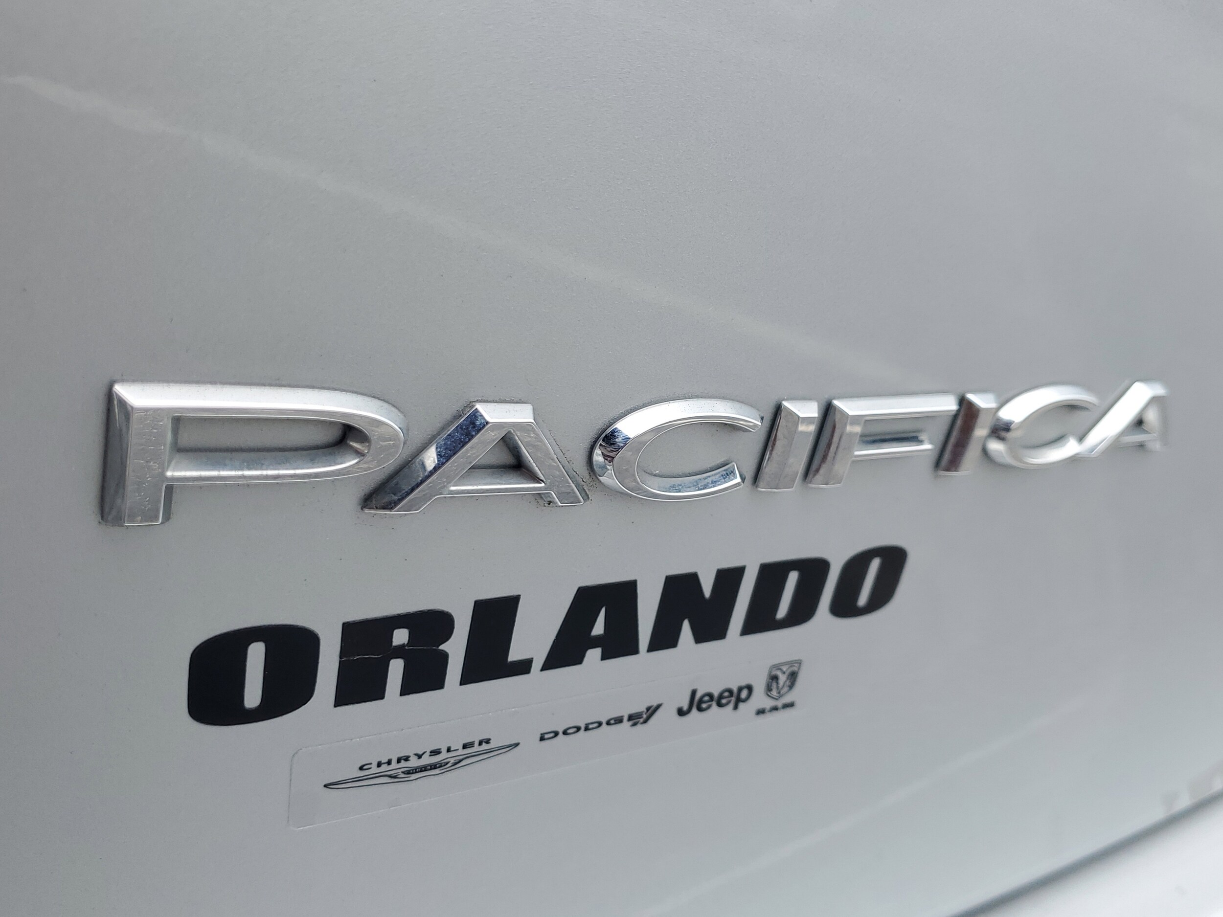 Image 6 of 2023 Chrysler Pacifica Touring L FWD
