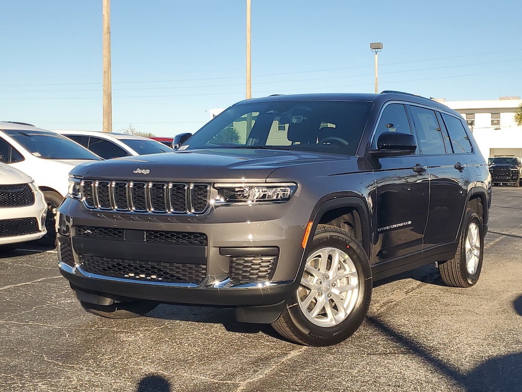 New 2025 Jeep Grand Cherokee L Laredo Sport Utility
