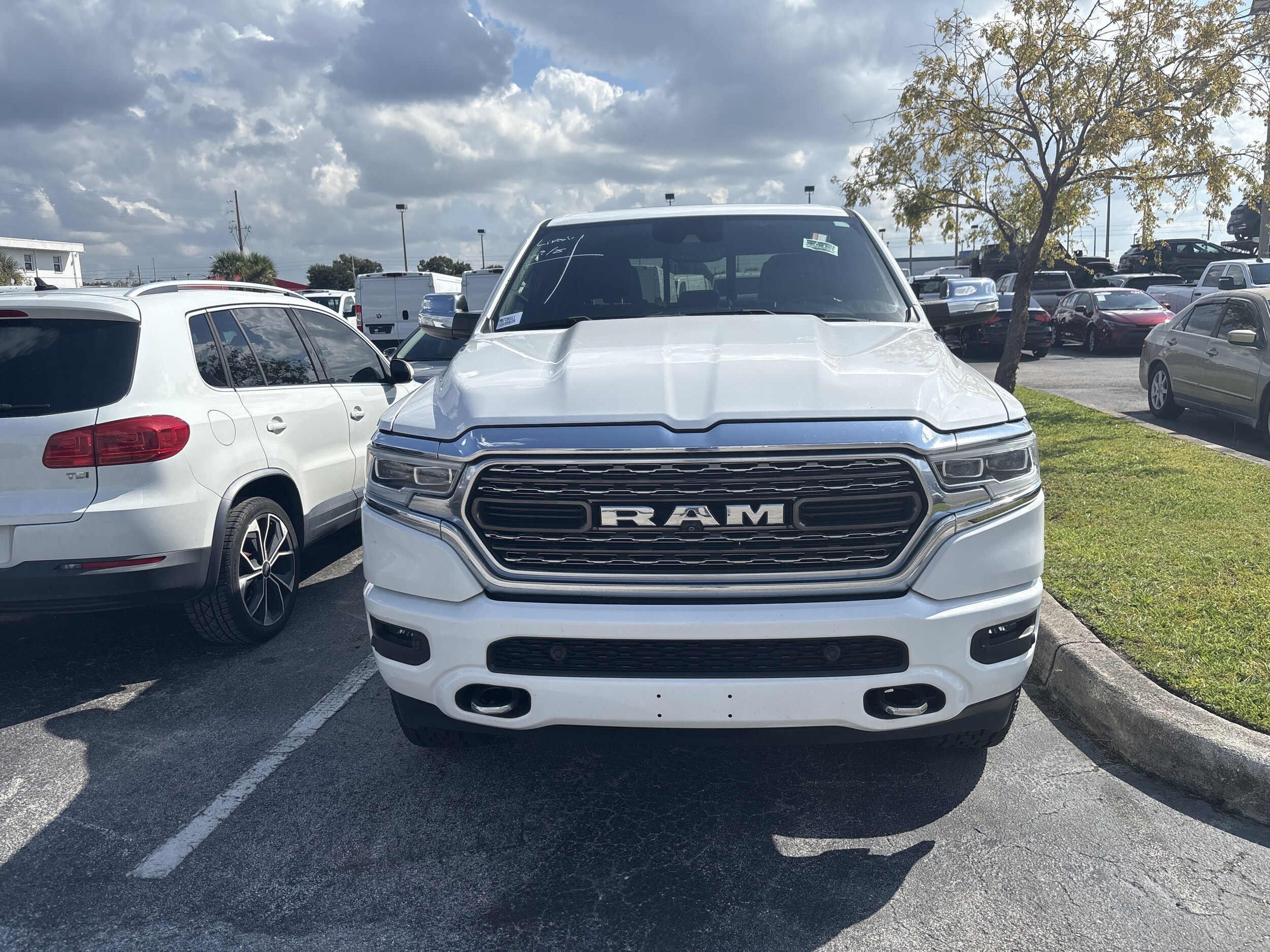 2021 Ram 1500 Limited photo 2