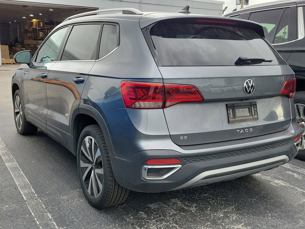 Used 2023 Volkswagen Taos SE SE FWD
