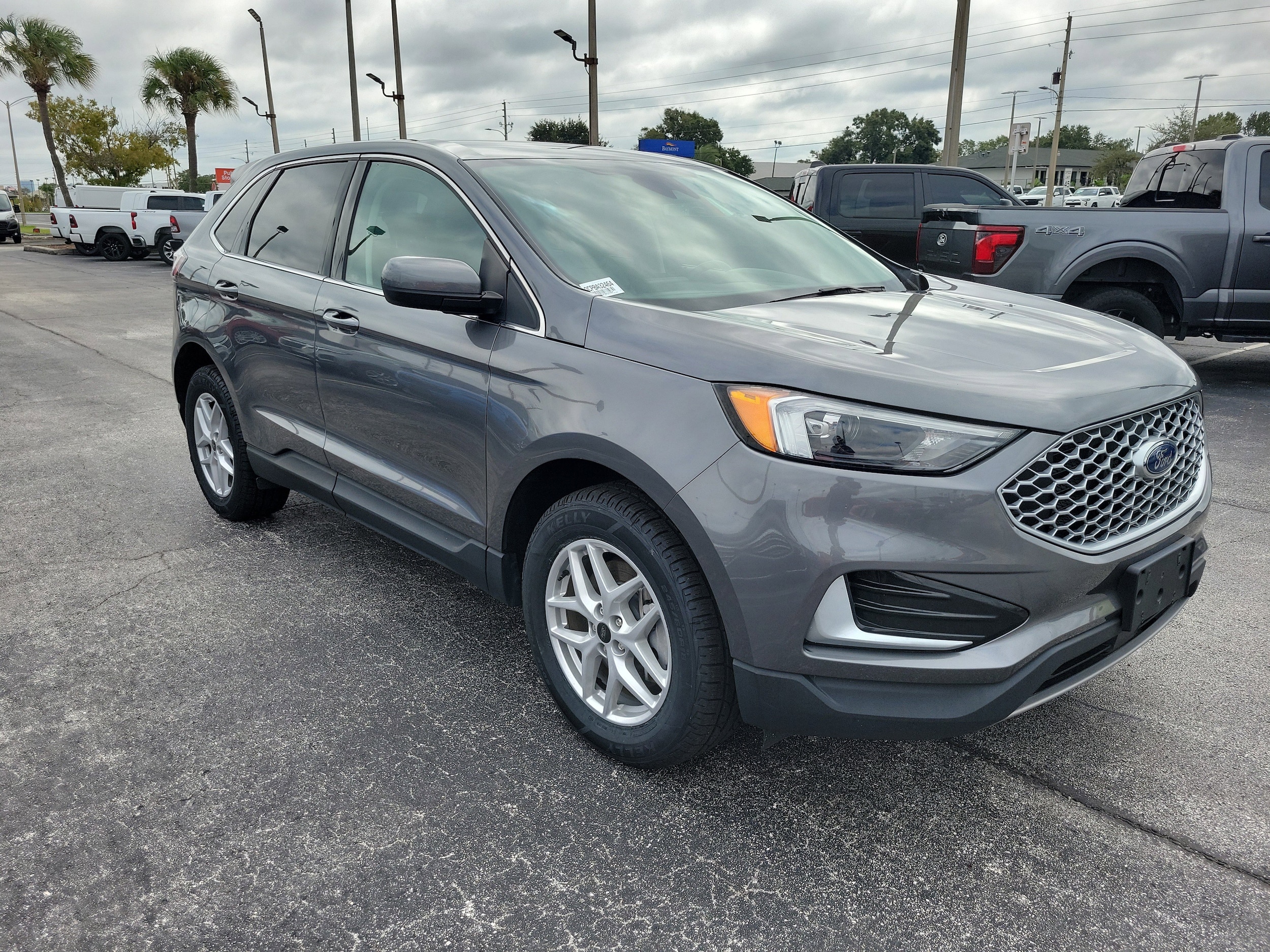2023 Ford Edge SEL's photo