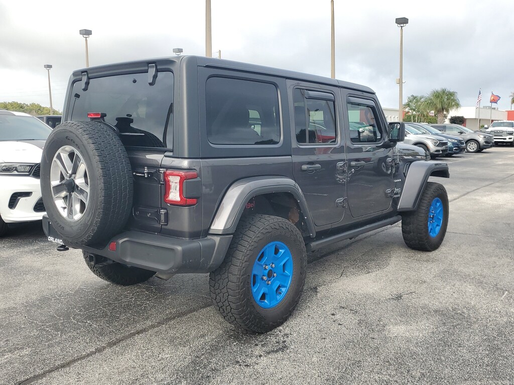 2022 Jeep Wrangler Unlimited Sahara photo 4