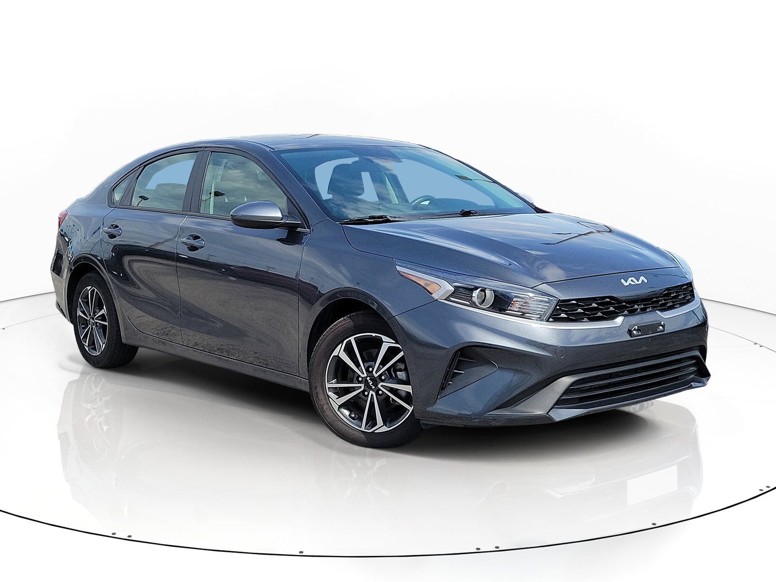 2024 Kia Forte LXS AT's photo