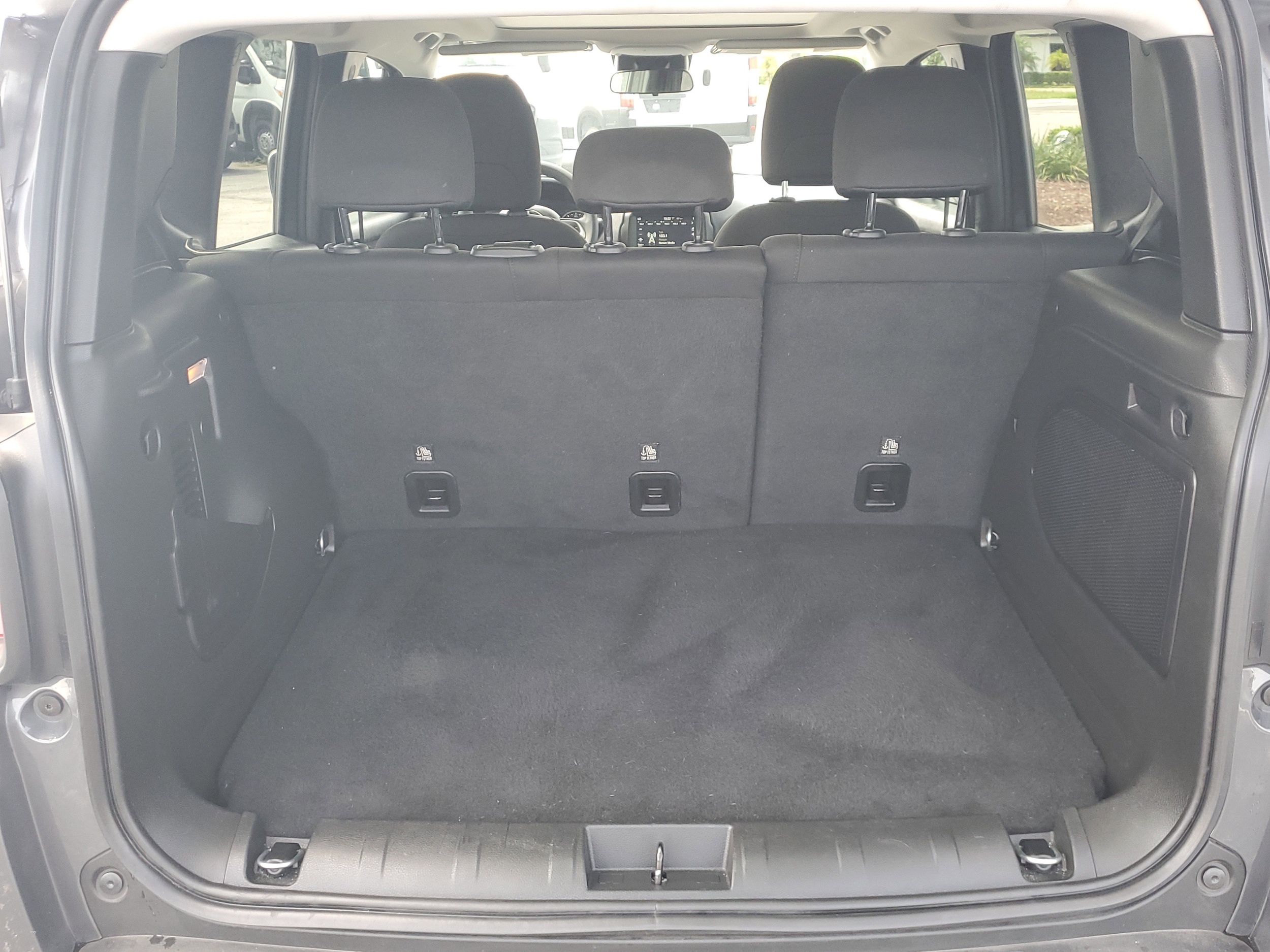 Image 7 of 2023 Jeep Renegade Latitude 4x4