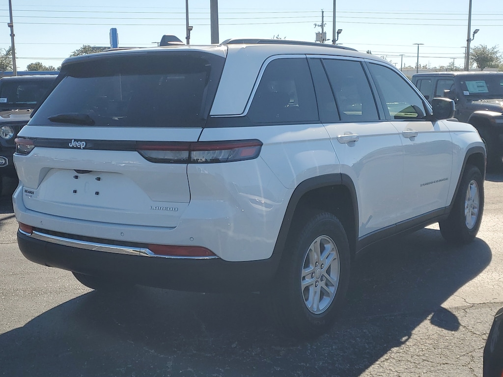 New 2025 Jeep Grand Cherokee Laredo Sport Utility