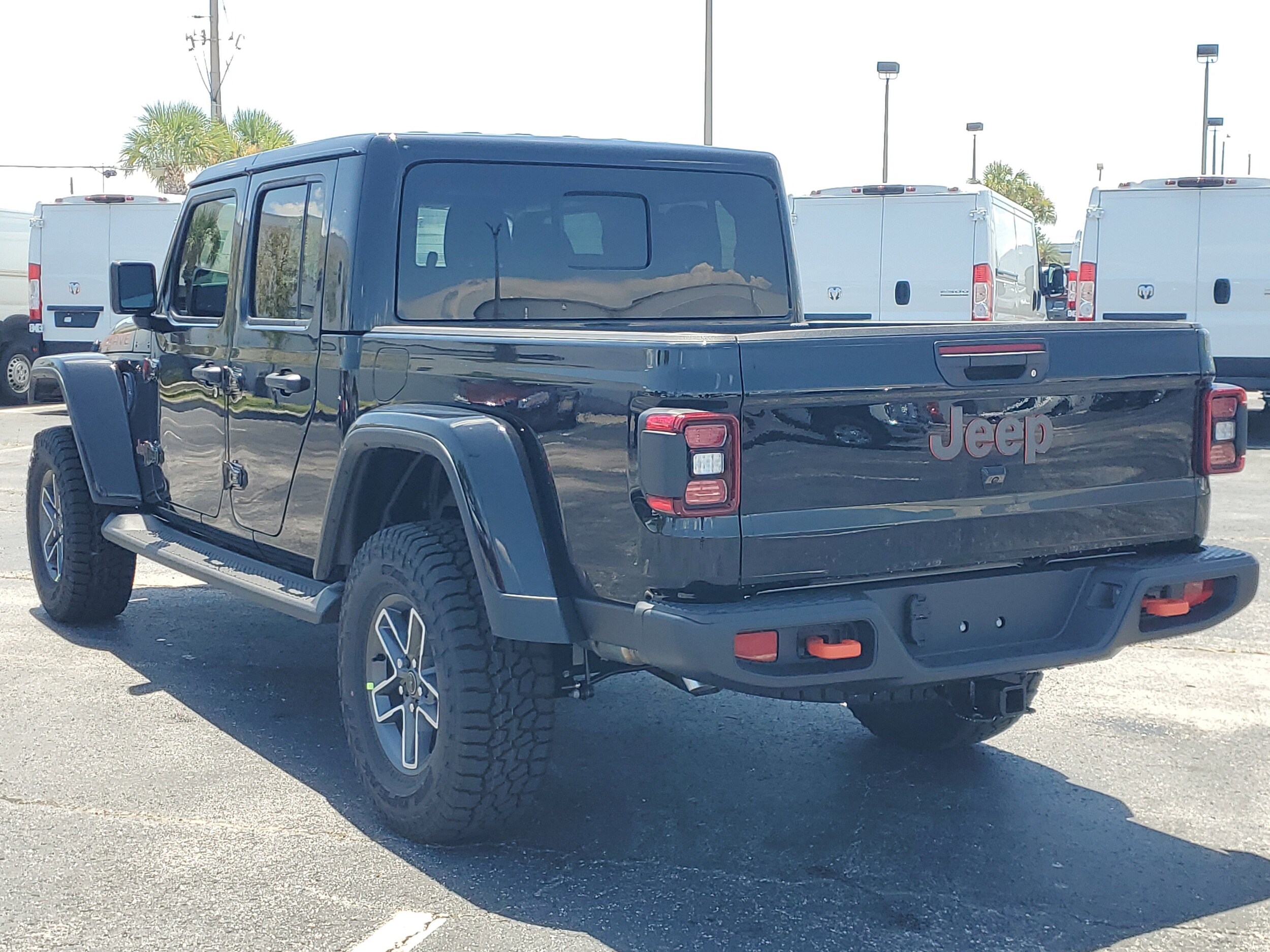 2025 Jeep Gladiator Mojave photo 4