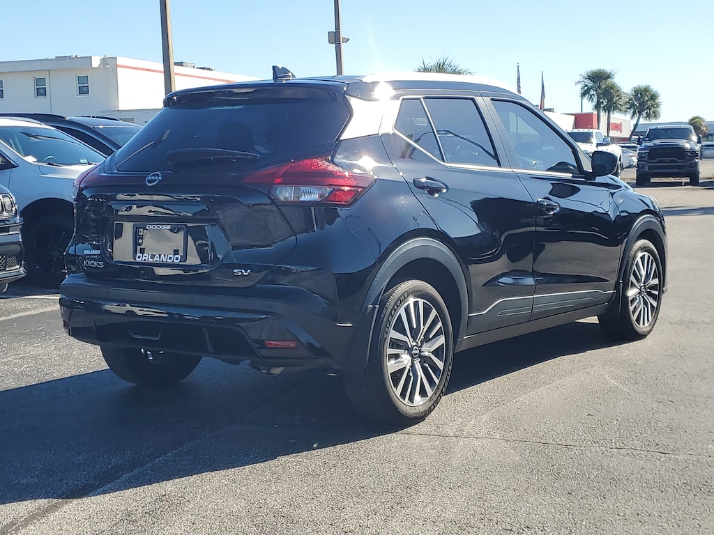 Used 2023 Nissan Kicks SV SV FWD