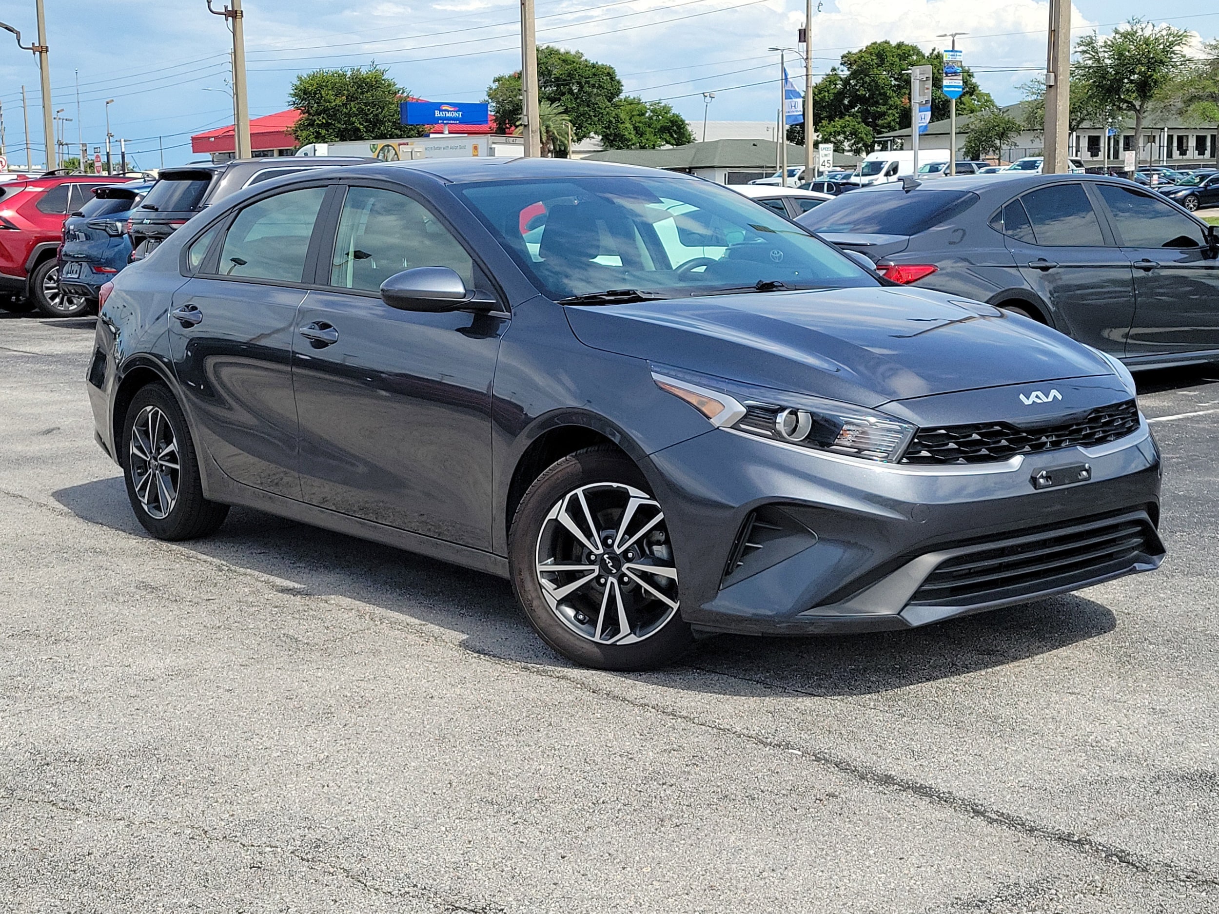 2024 Kia Forte LXS AT's photo