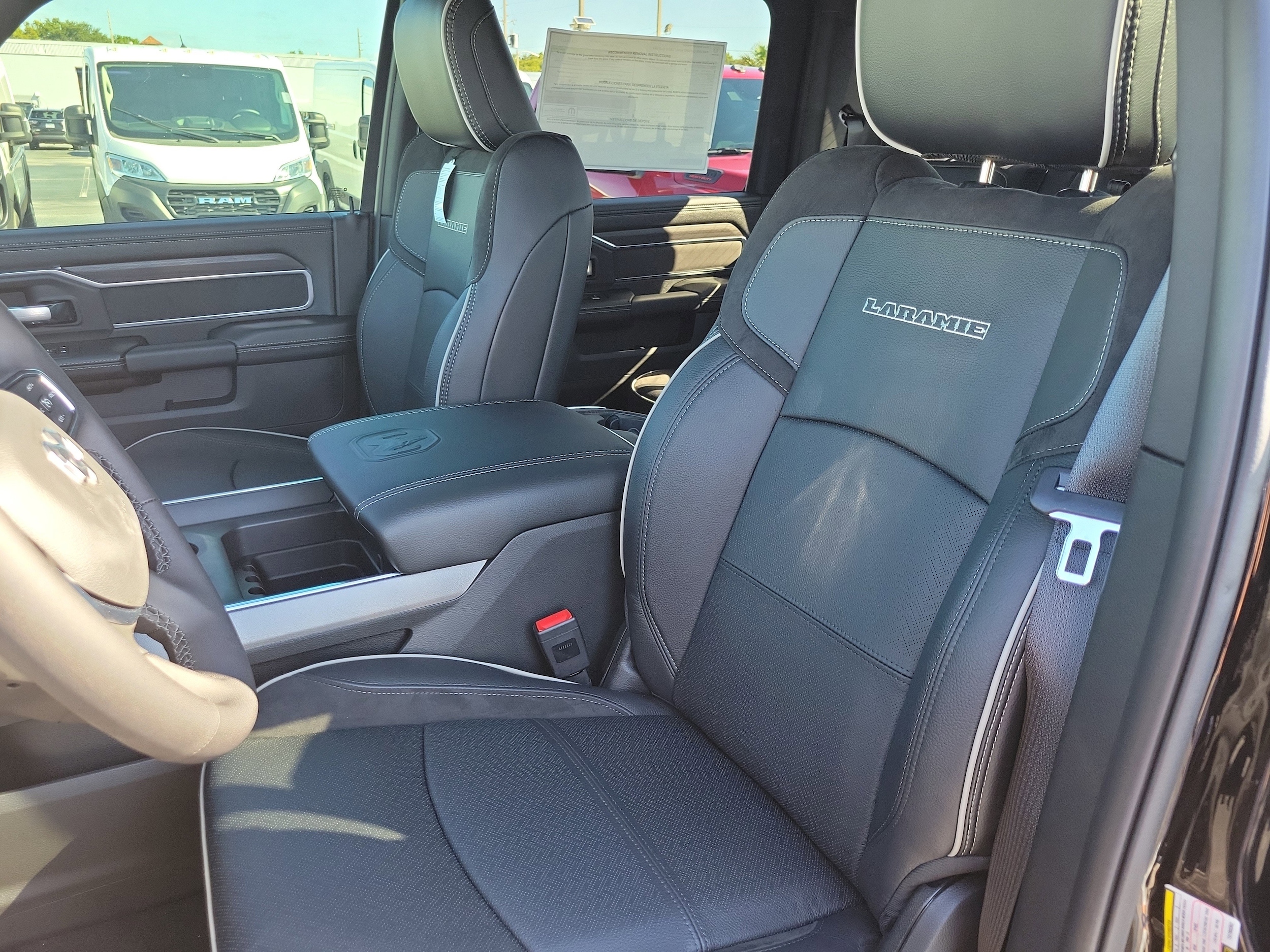 2026 RAM 2500 Laramie - Photo 10