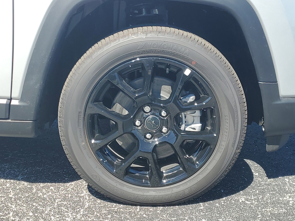 New 2026 Jeep Compass Latitude Sport Utility