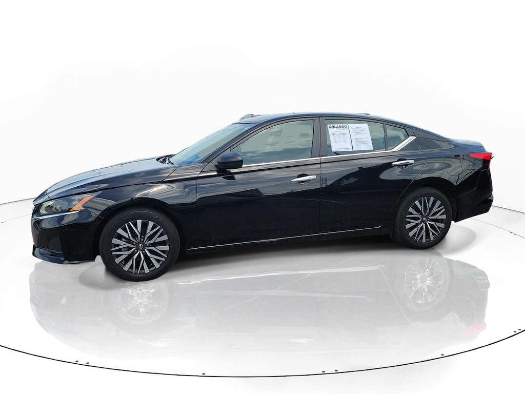 Used 2025 Nissan Altima SV SV FWD