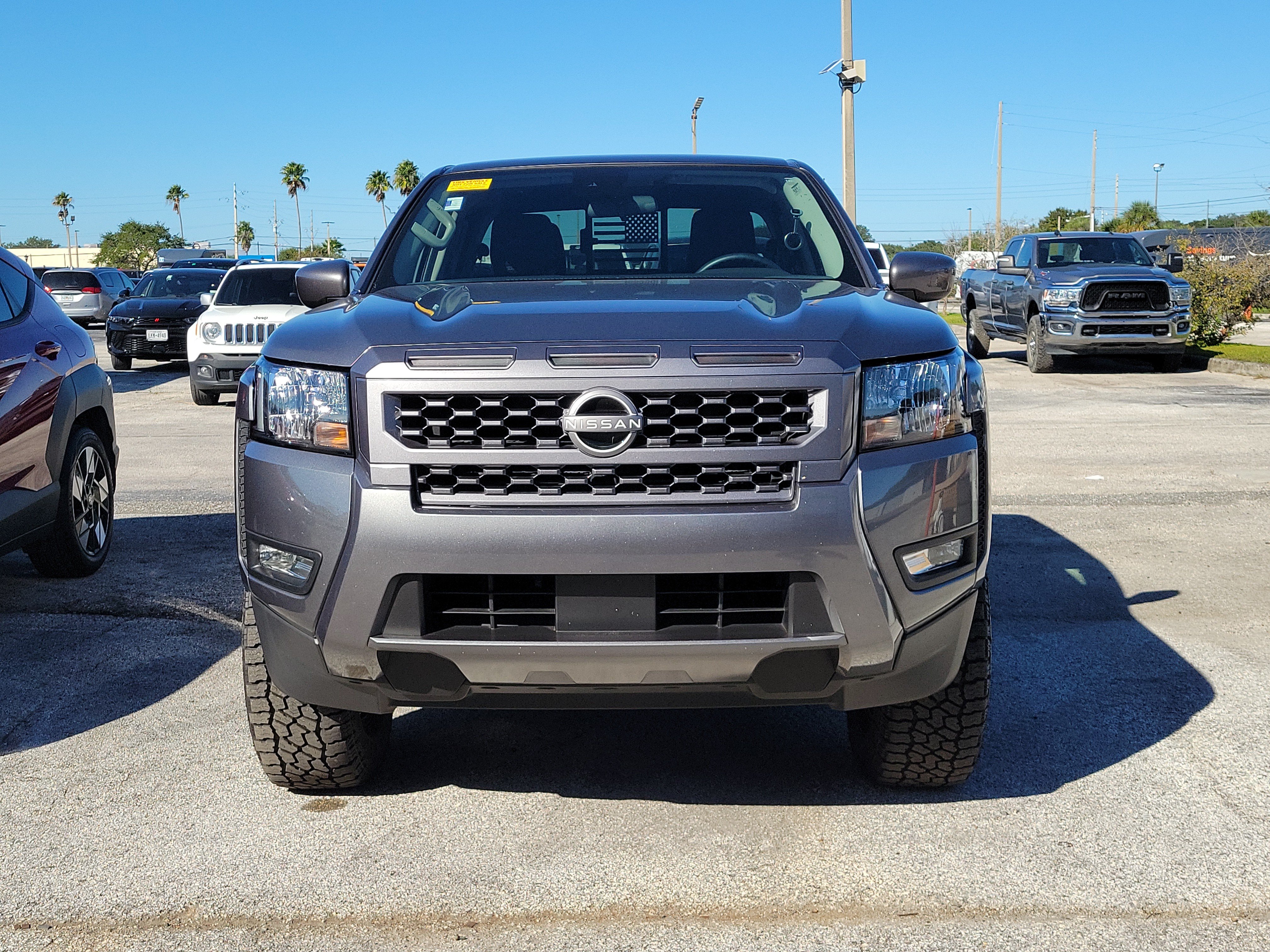 Used 2025 Nissan Frontier SV SV Crew Cab 4x2
