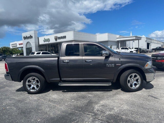 2018 Ram 1500 Laramie photo 2