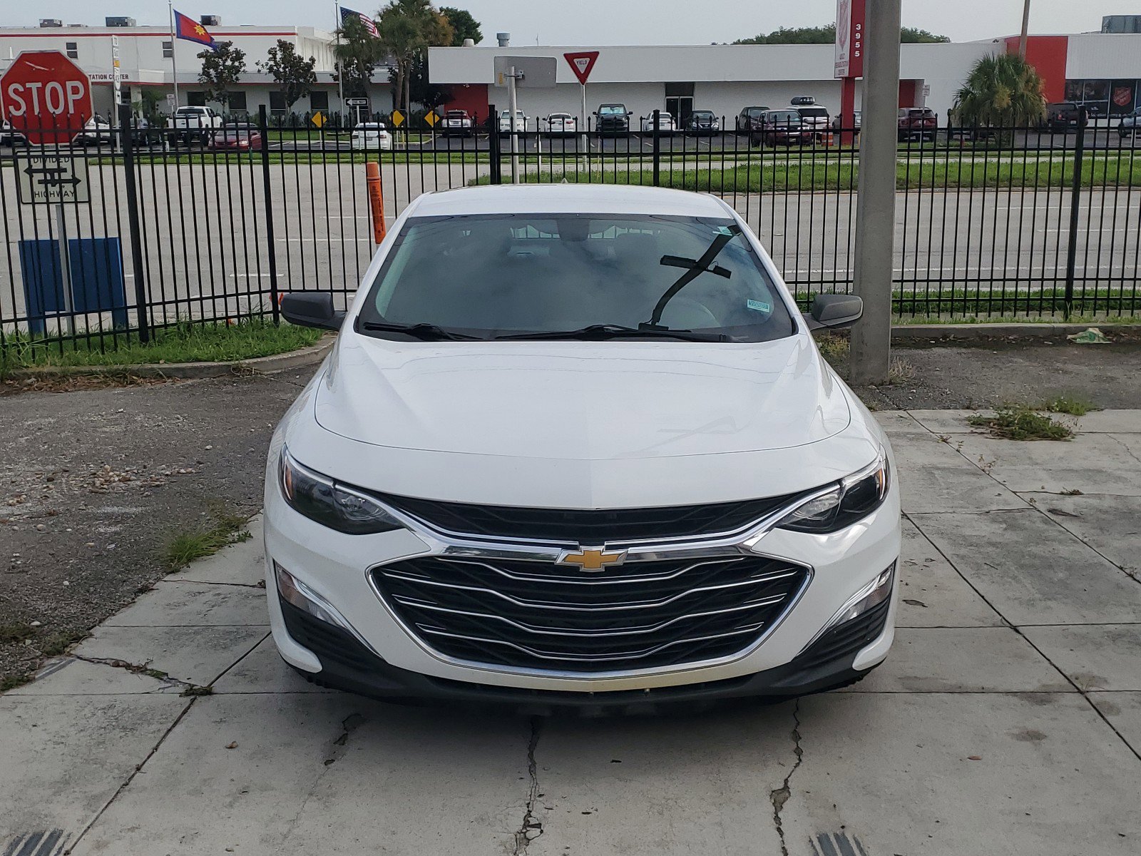 Used 2019 Chevrolet Malibu 1FL with VIN 1G1ZC5ST8KF185281 for sale in Orlando, FL