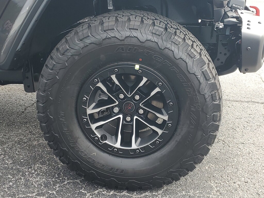 New 2026 Jeep Wrangler Rubicon X Sport Utility