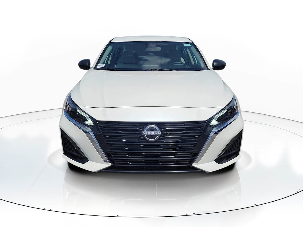 Used 2025 Nissan Altima SV SV FWD