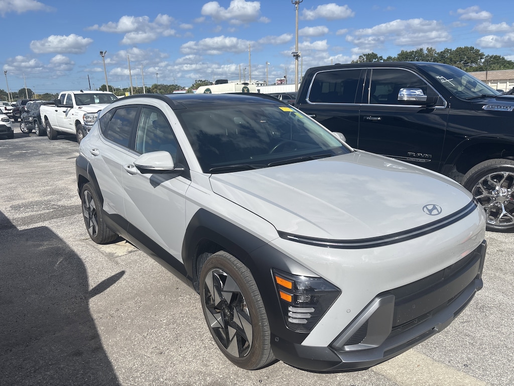 Used 2024 Hyundai Kona Limited Limited FWD