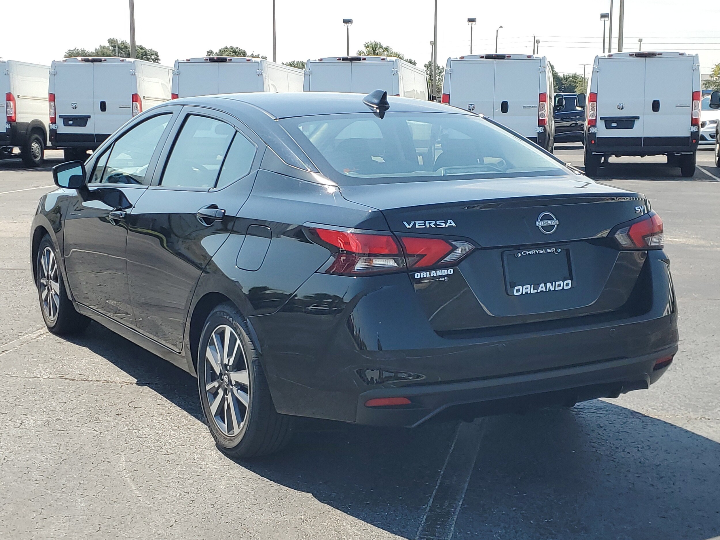 2023 Nissan Versa SV photo 4