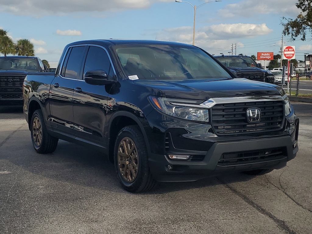 2023 Honda Ridgeline RTL photo 3