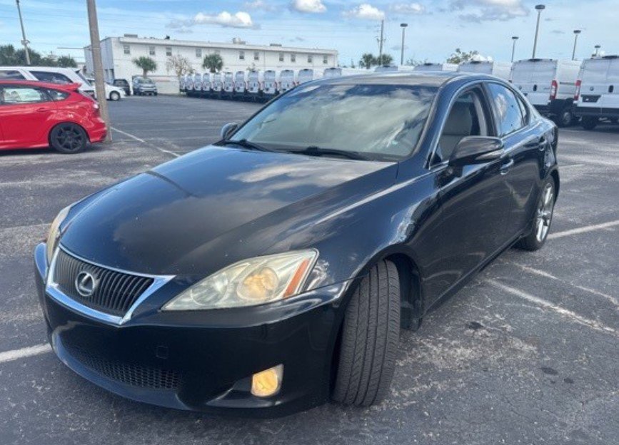2010 Lexus IS 250 photo 4