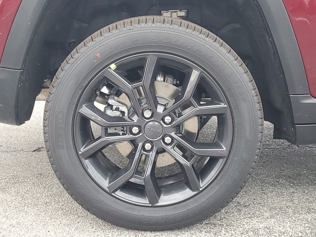 New 2025 Jeep Grand Cherokee Limited Sport Utility