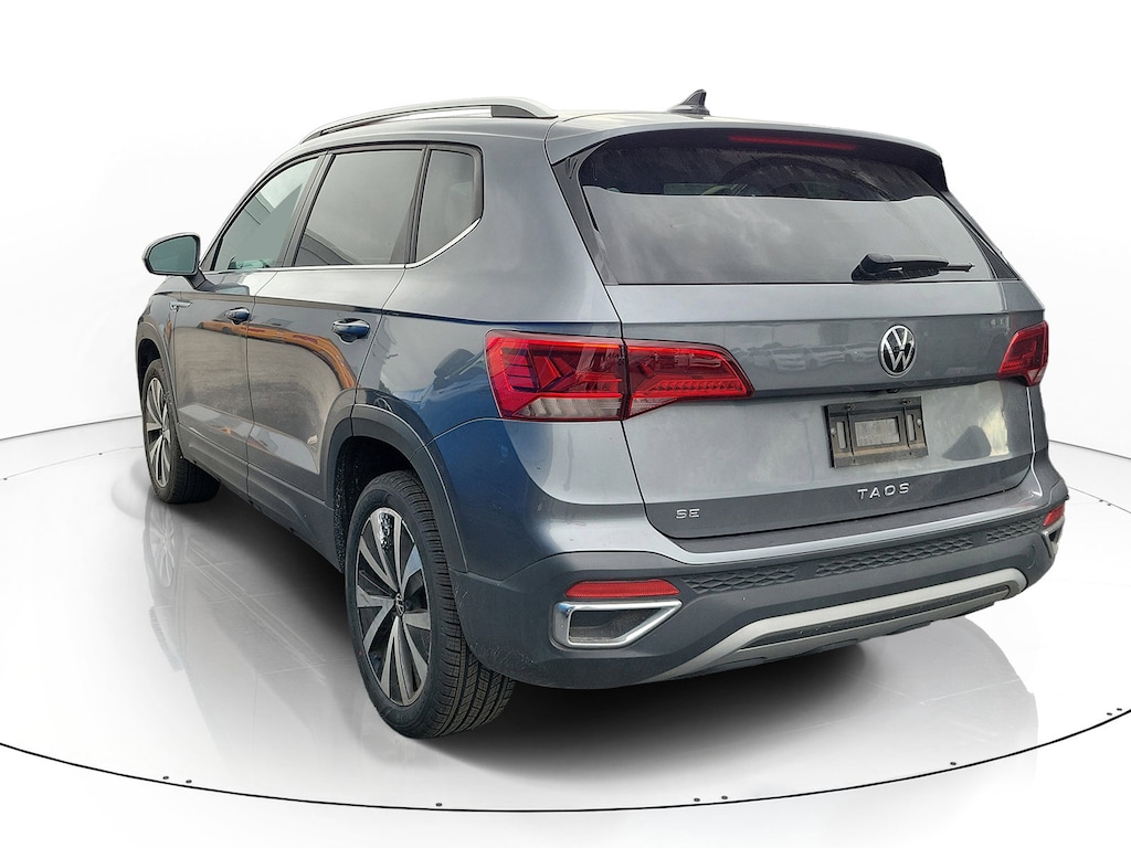Used 2023 Volkswagen Taos SE SE FWD