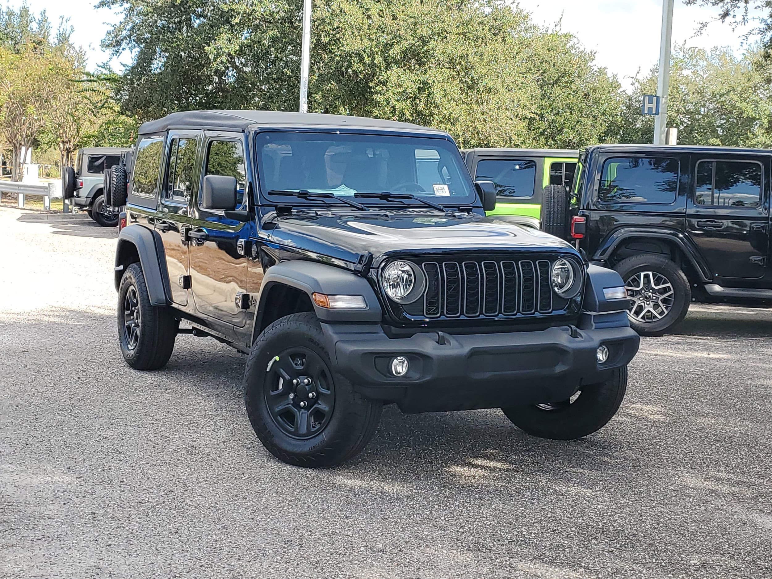 2026 Jeep Wrangler 4-Door Sport's photo