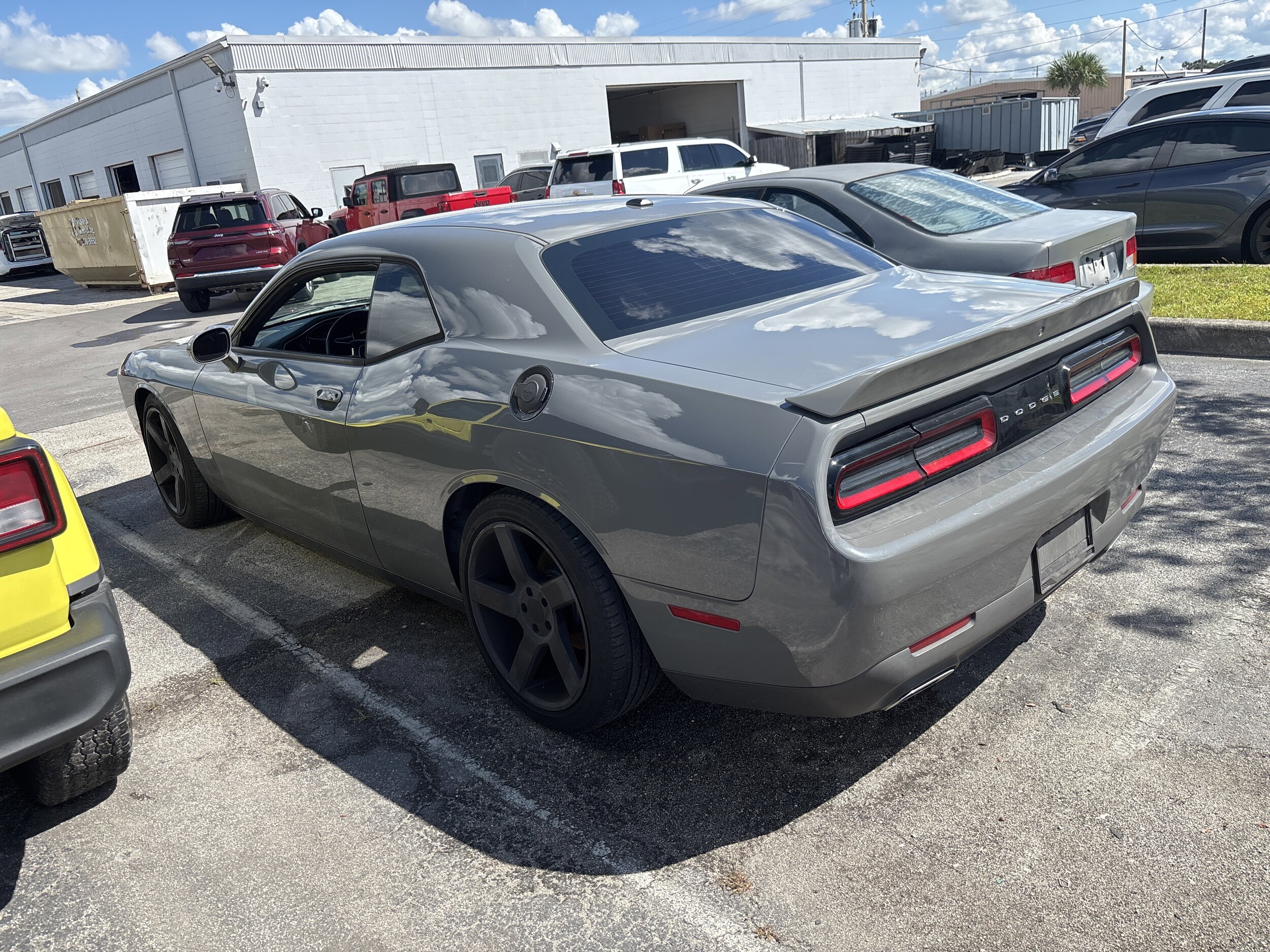 2018 Dodge Challenger SXT photo 3