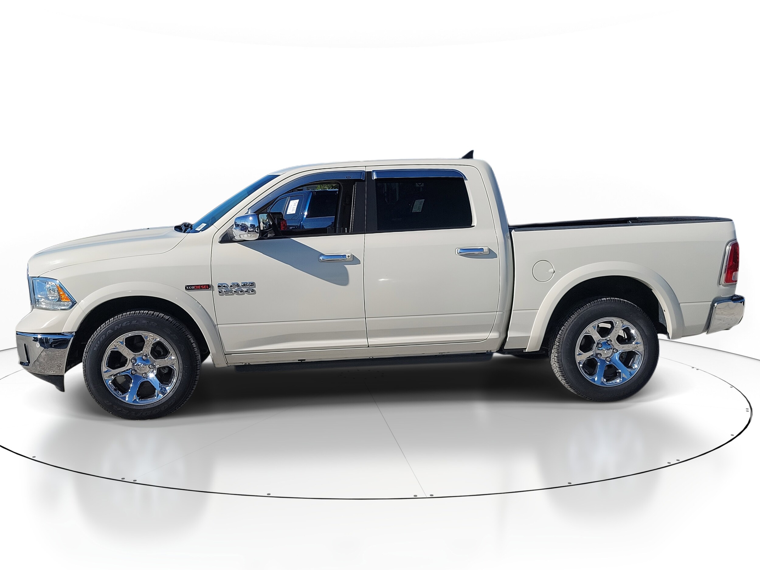 2018 Ram 1500 Laramie photo 3