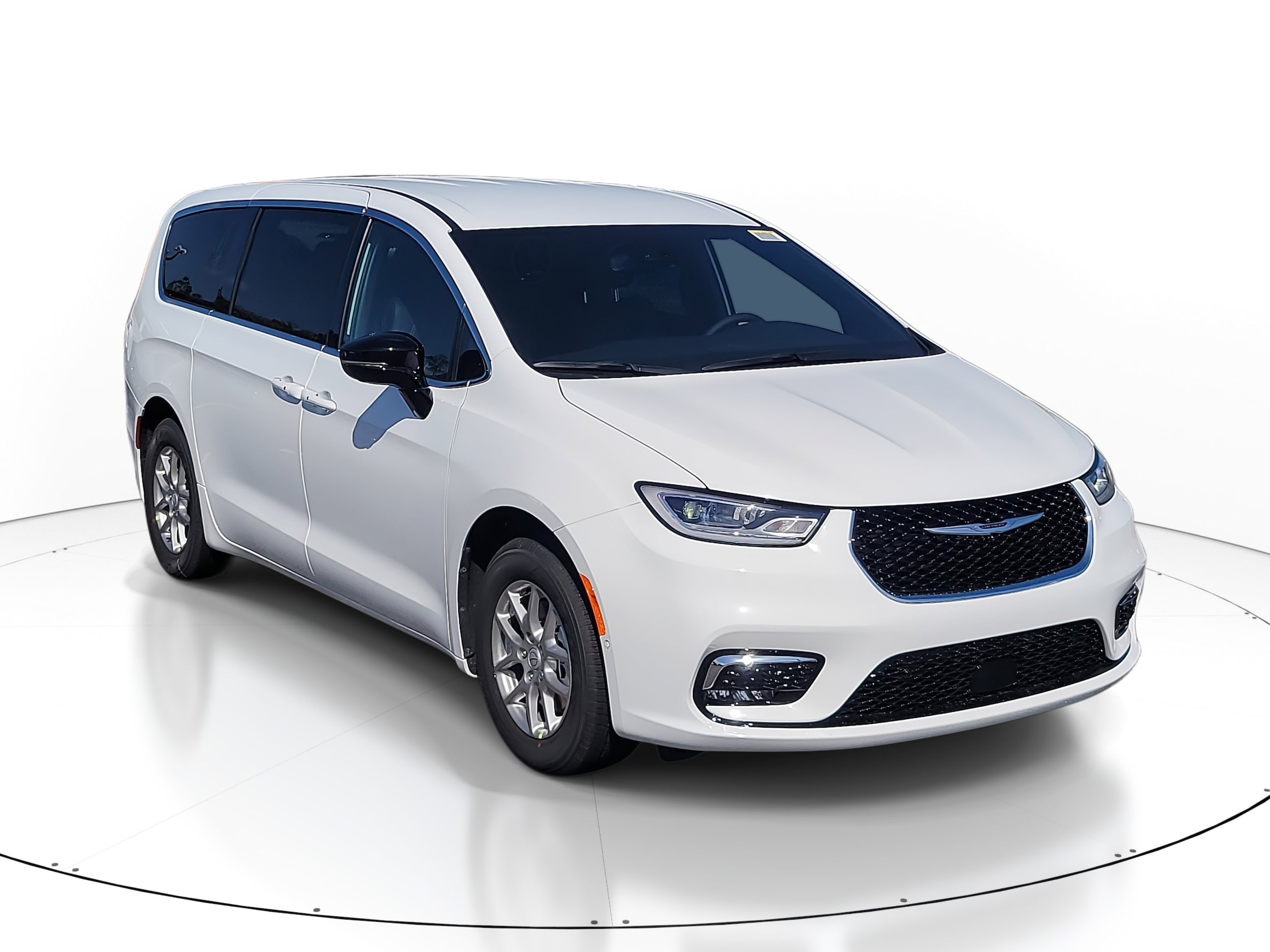 2026 Chrysler Pacifica Select's photo