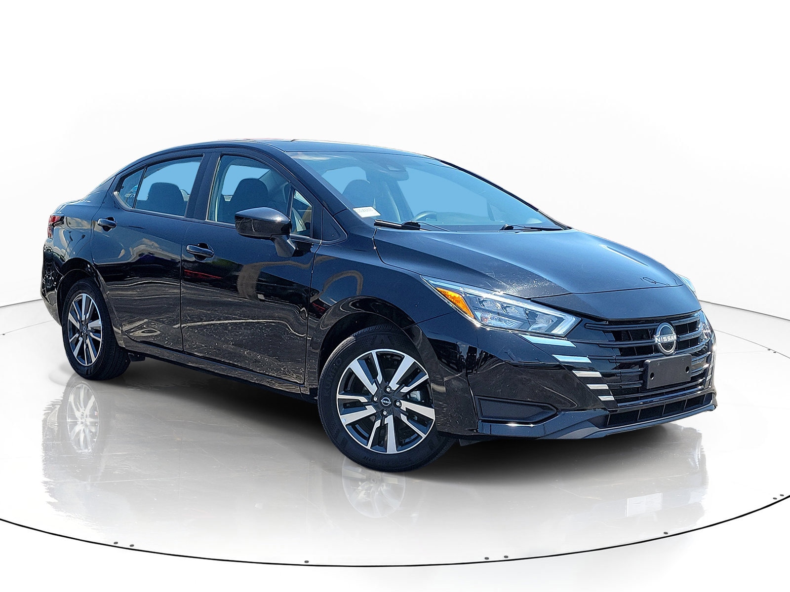 2025 Nissan Versa 1.6 SV CVT's photo