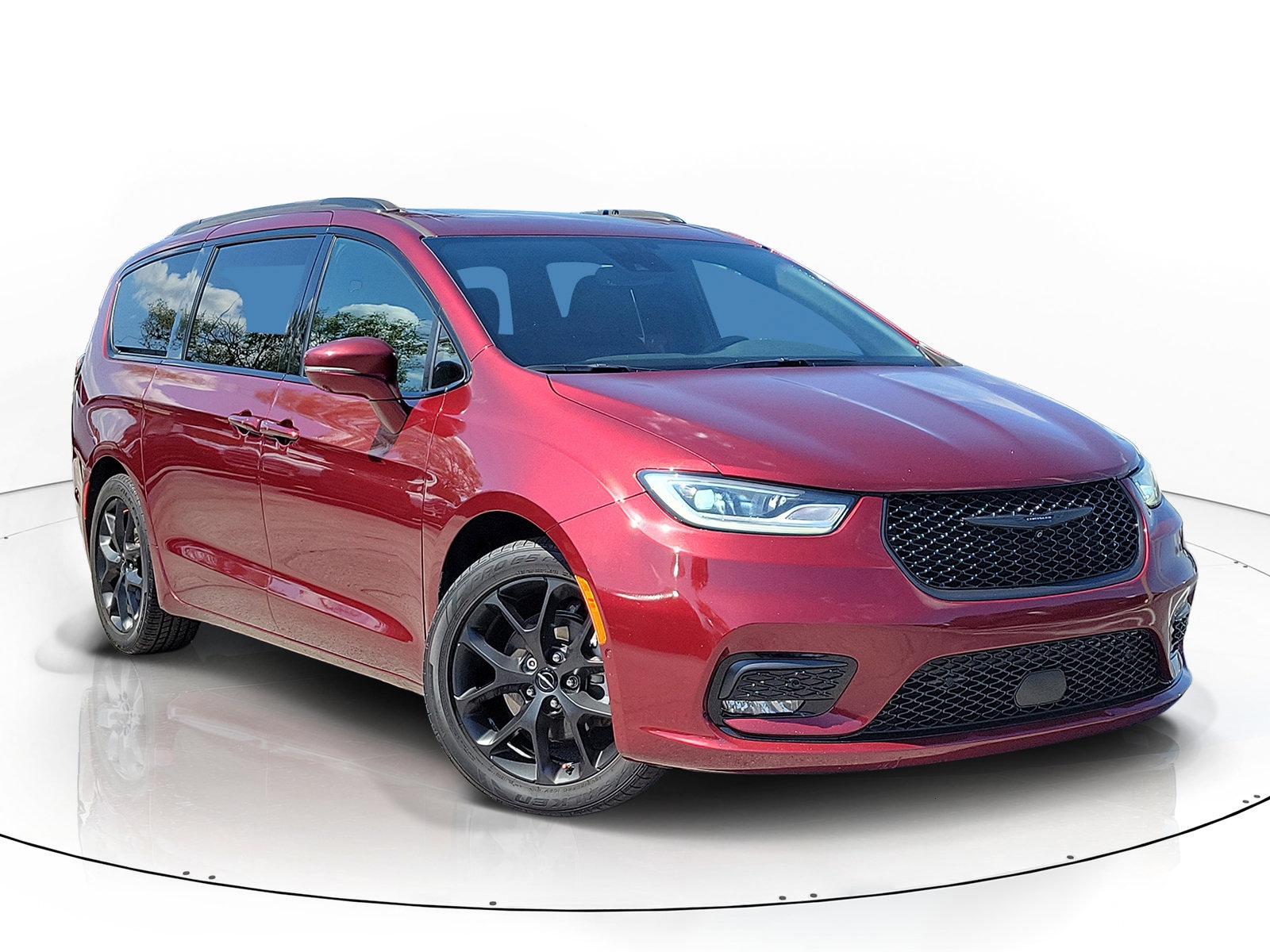 2021 Chrysler Pacifica Touring L's photo
