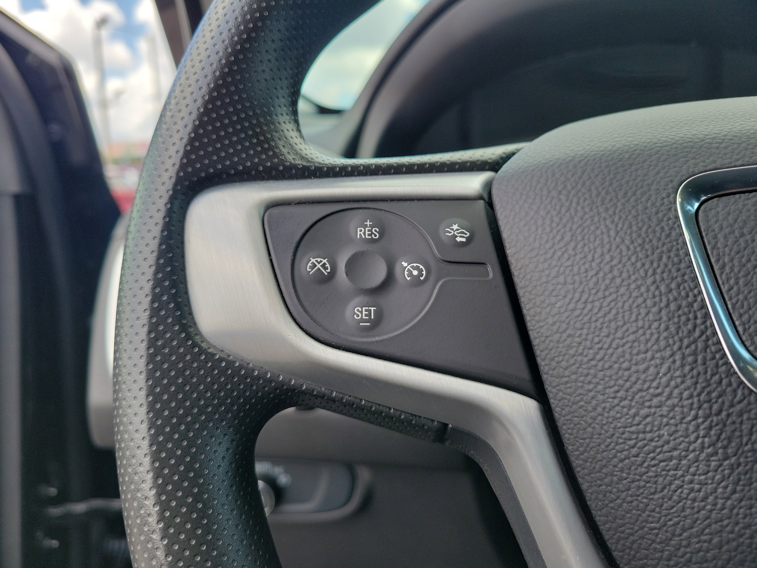 2024 GMC Terrain SLE - Photo 19