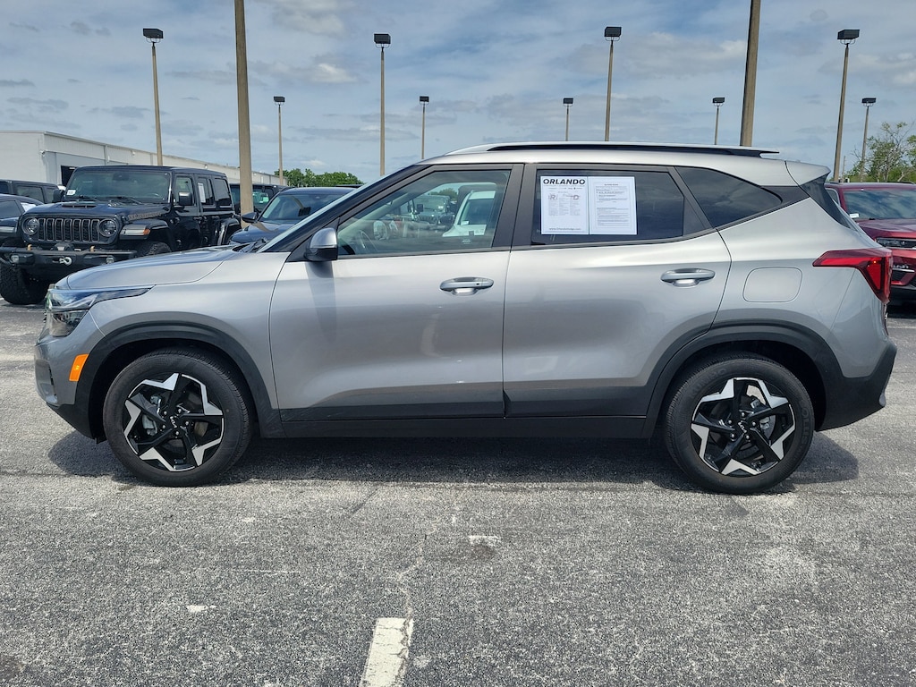 Used 2025 Kia Seltos S S IVT FWD