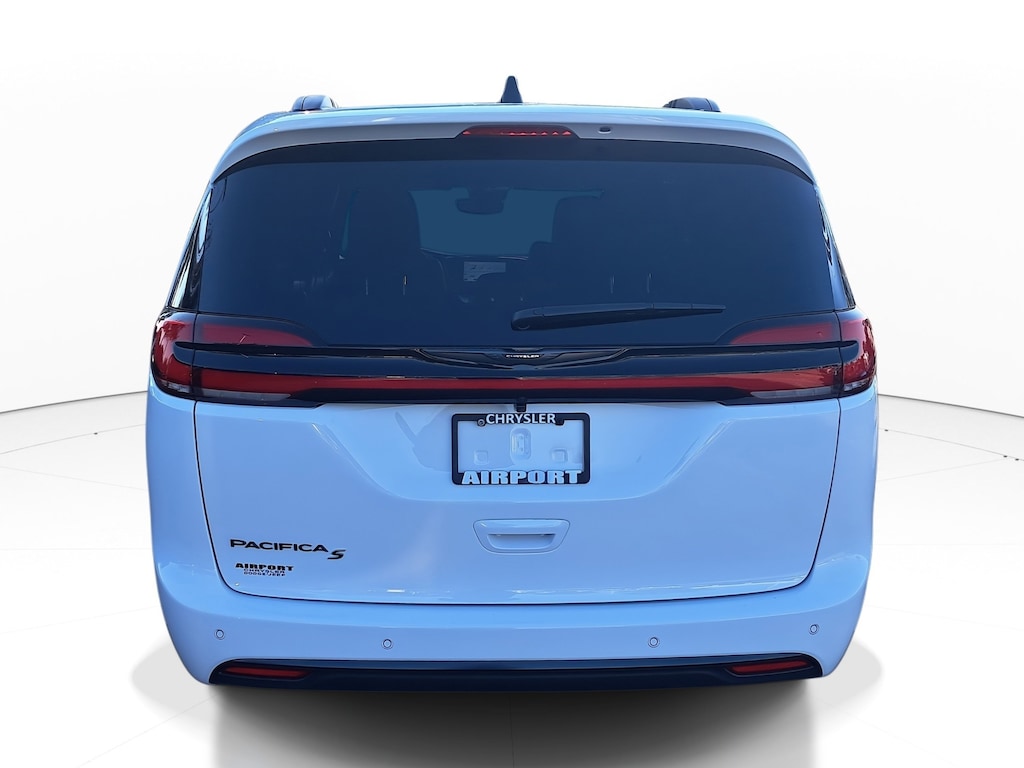 New 2026 Chrysler Pacifica Select Passenger Van