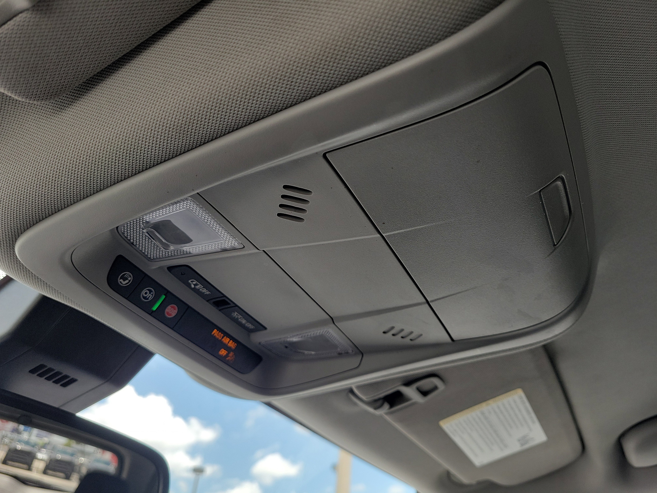 2024 GMC Terrain SLE - Photo 29