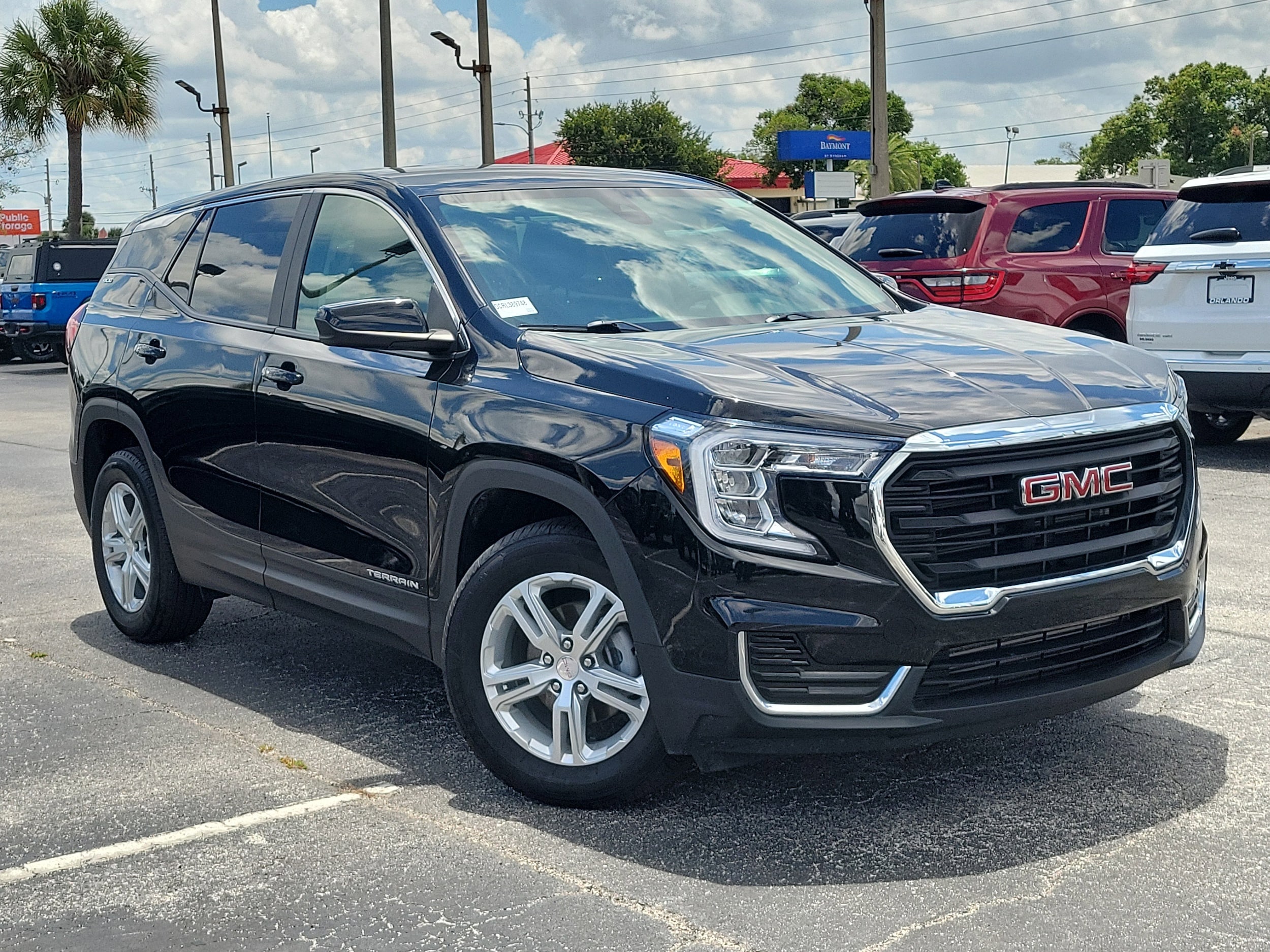2024 GMC Terrain SLE FWD's photo