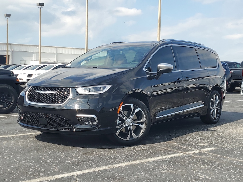 New 2026 Chrysler Pacifica Pinnacle Passenger Van