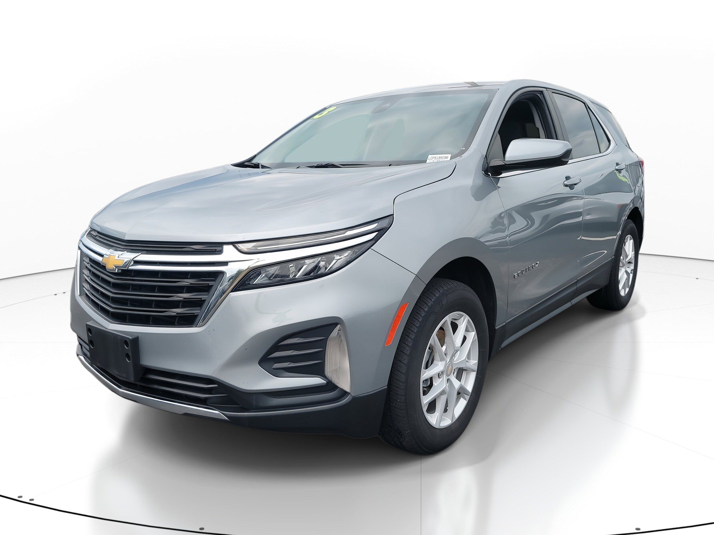 2023 Chevrolet Equinox LT photo 3
