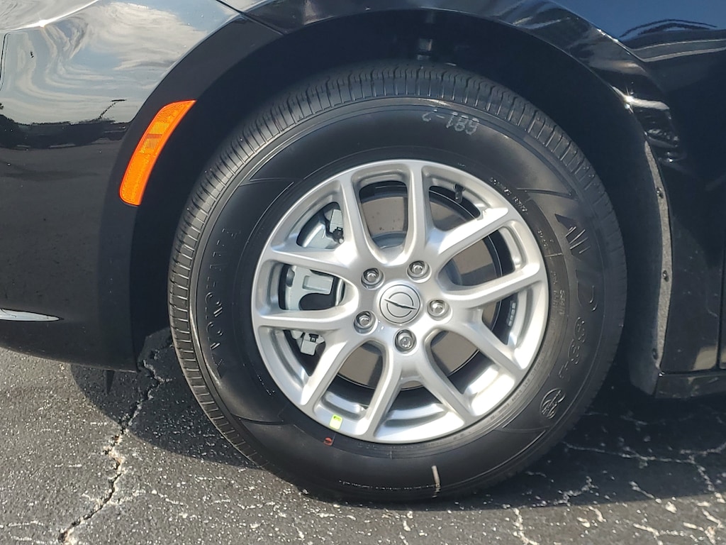 New 2026 Chrysler Pacifica Select Passenger Van