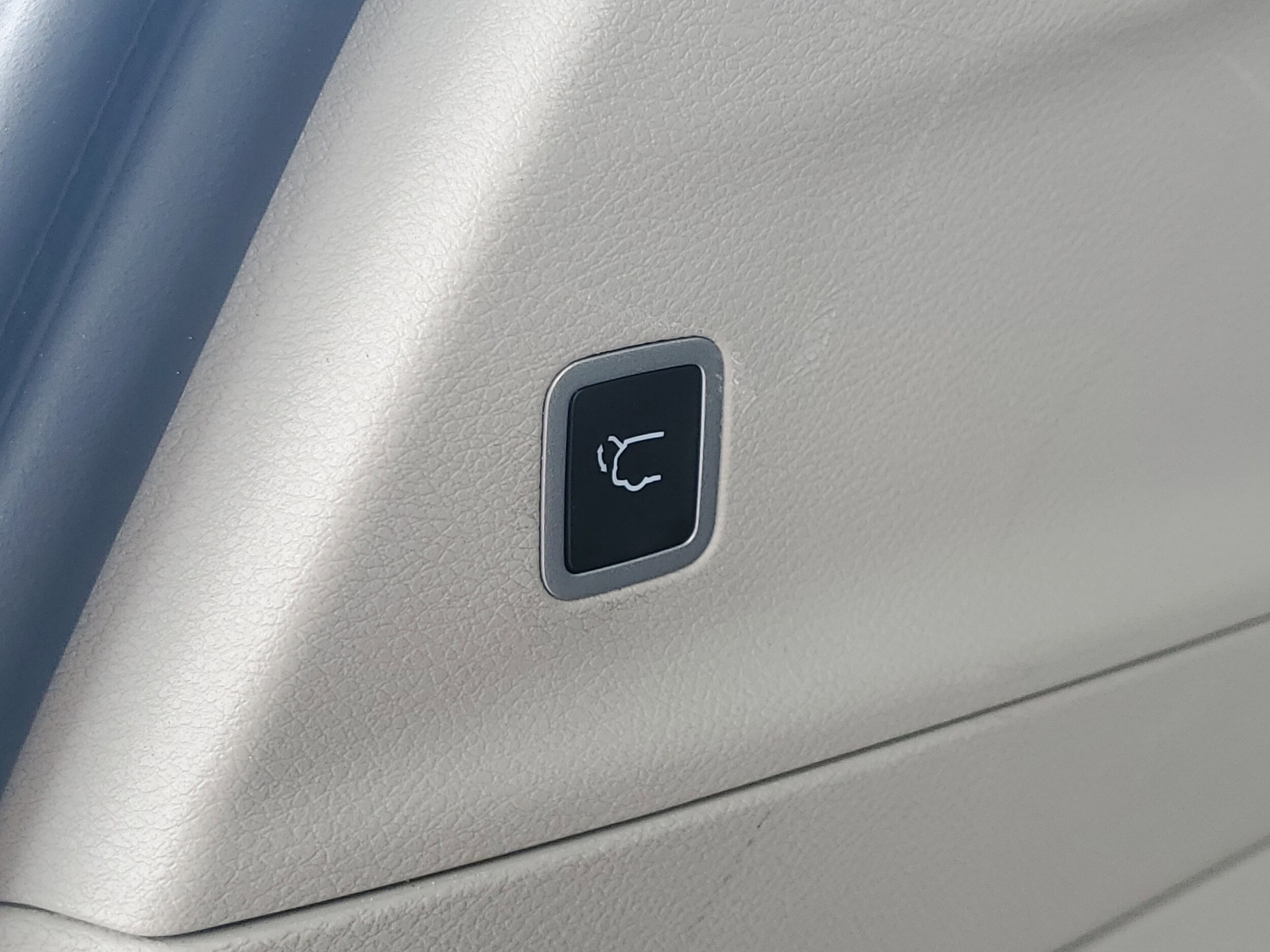 Image 9 of 2023 Chrysler Pacifica Touring L FWD