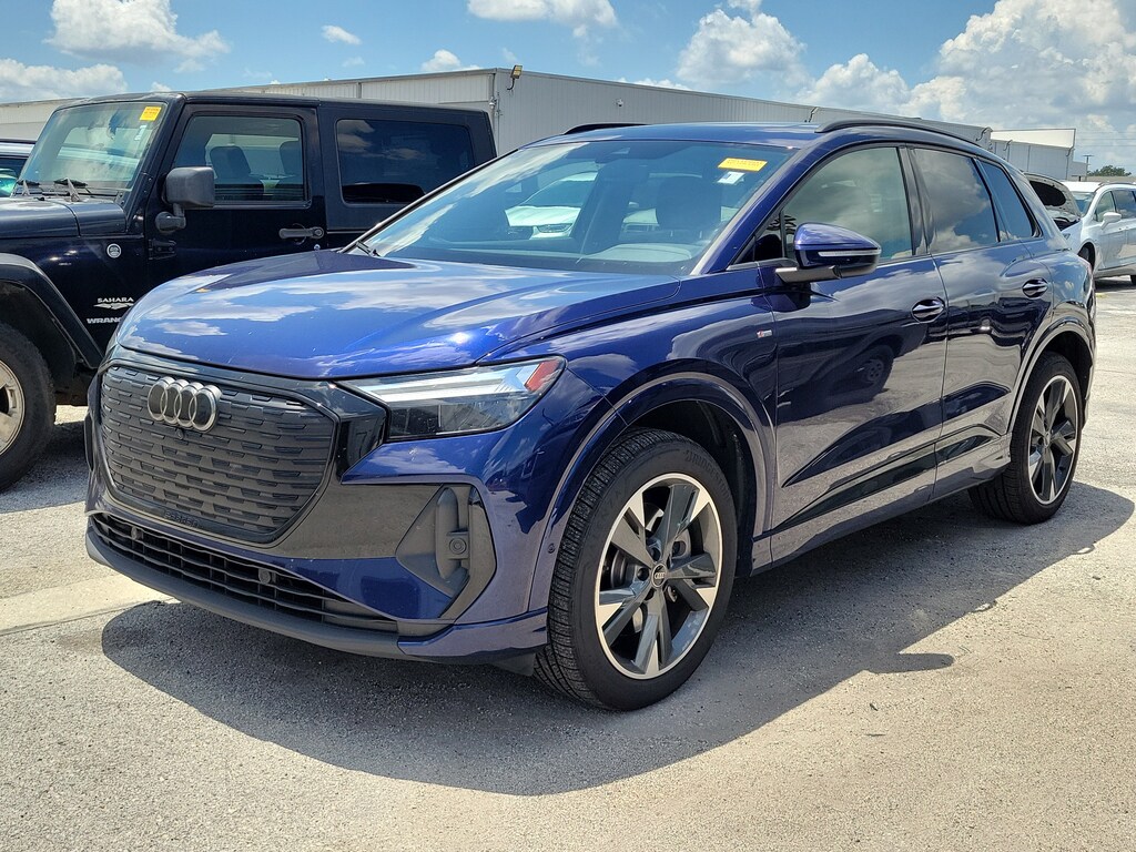Used 2024 Audi Q4 e-tron Premium Plus Premium Plus 50 quattro