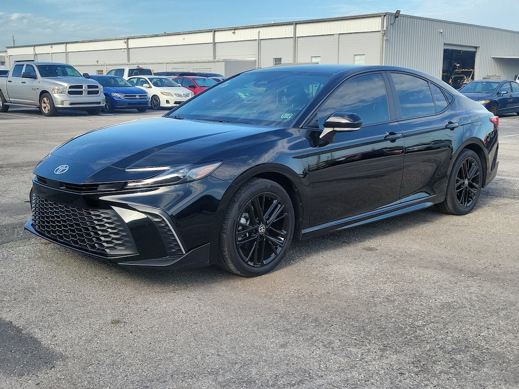 Used 2025 Toyota Camry