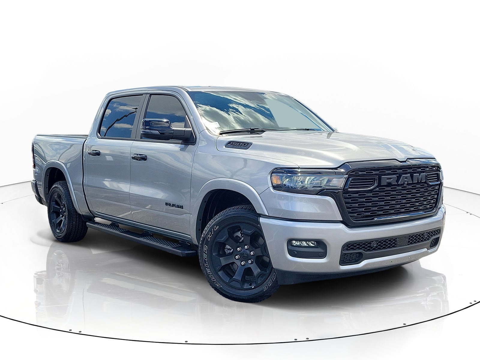 2025 RAM 1500 Big Horn/Lone Star 4x4 Crew Cab 5'7's photo